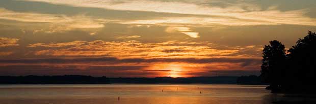 Buckeye Lake in Ohio offers great fishing. 